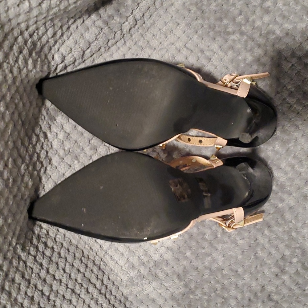 Rockstud Caged Pump - Picture 3 of 3